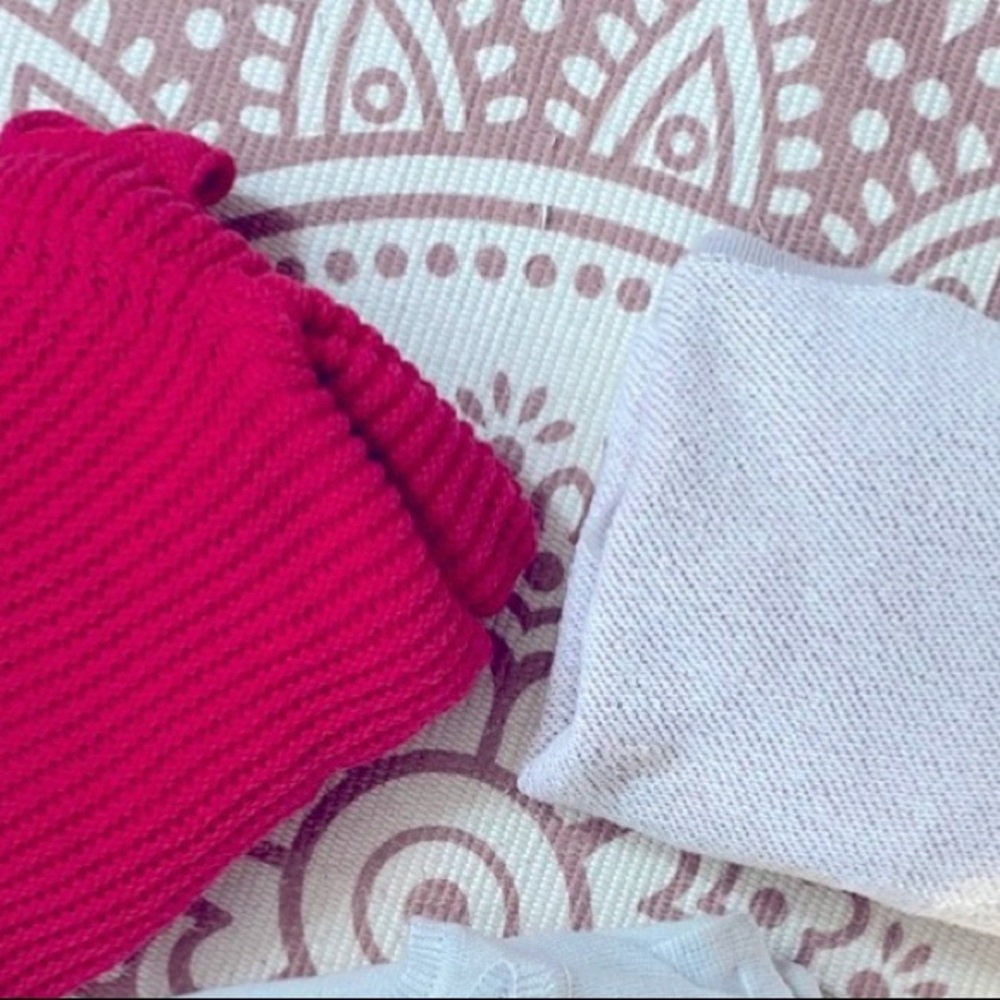 SWEATER BUNDLE SIZE S